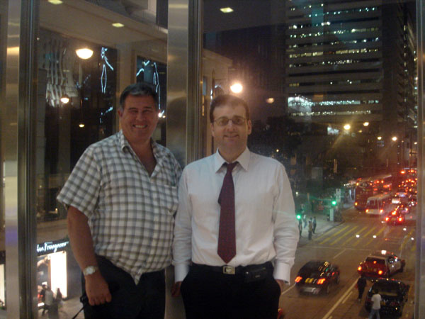 Peter Gallo and Lindsay Hong Kong.jpg - Peter Gallo and Lindsay in Hong Kong.